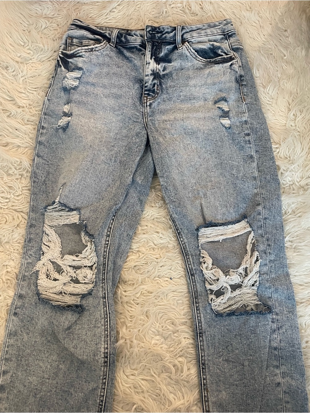 Free People Light Blue Distressed Ankle Jeans